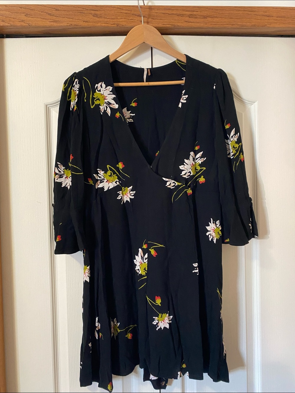Free People Black Floral V-Neck Womens Dress